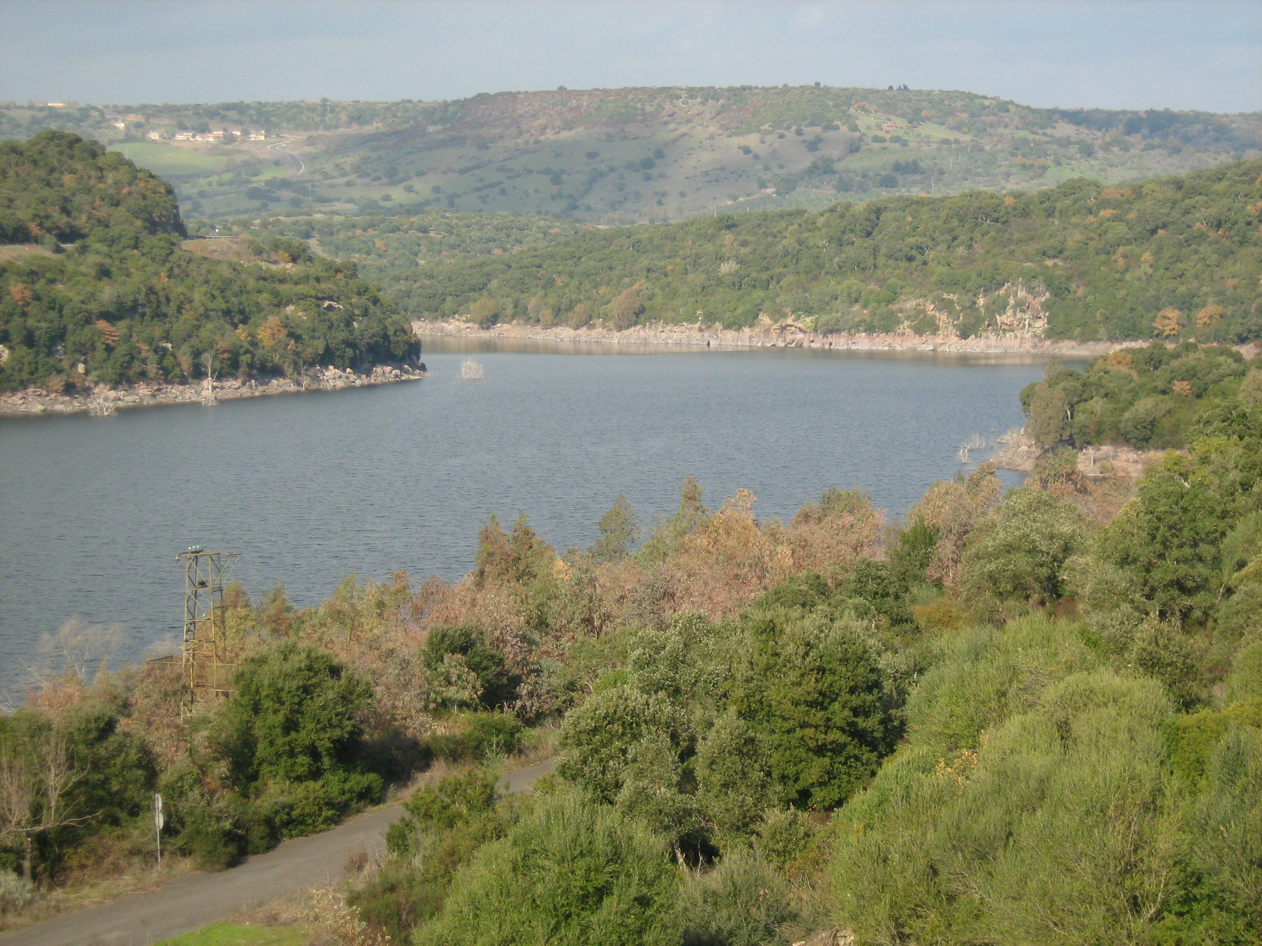 Dicembre 2007 -  Altra vista del lago